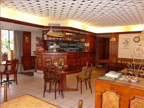 La Dent-Du-Midi Hotel & Restaurant Saint-Maurice Restauracja zdjęcie